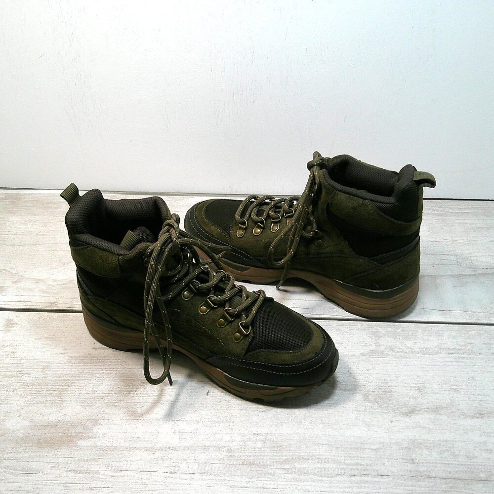 American Rag Margie Cold Weather Sneaker Boots Olive Green Hiking SZ 6.5 M